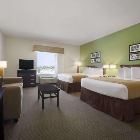 Petrostay Inn & Suites 코툴라 외부 사진