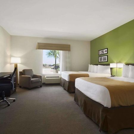 Petrostay Inn & Suites 코툴라 외부 사진