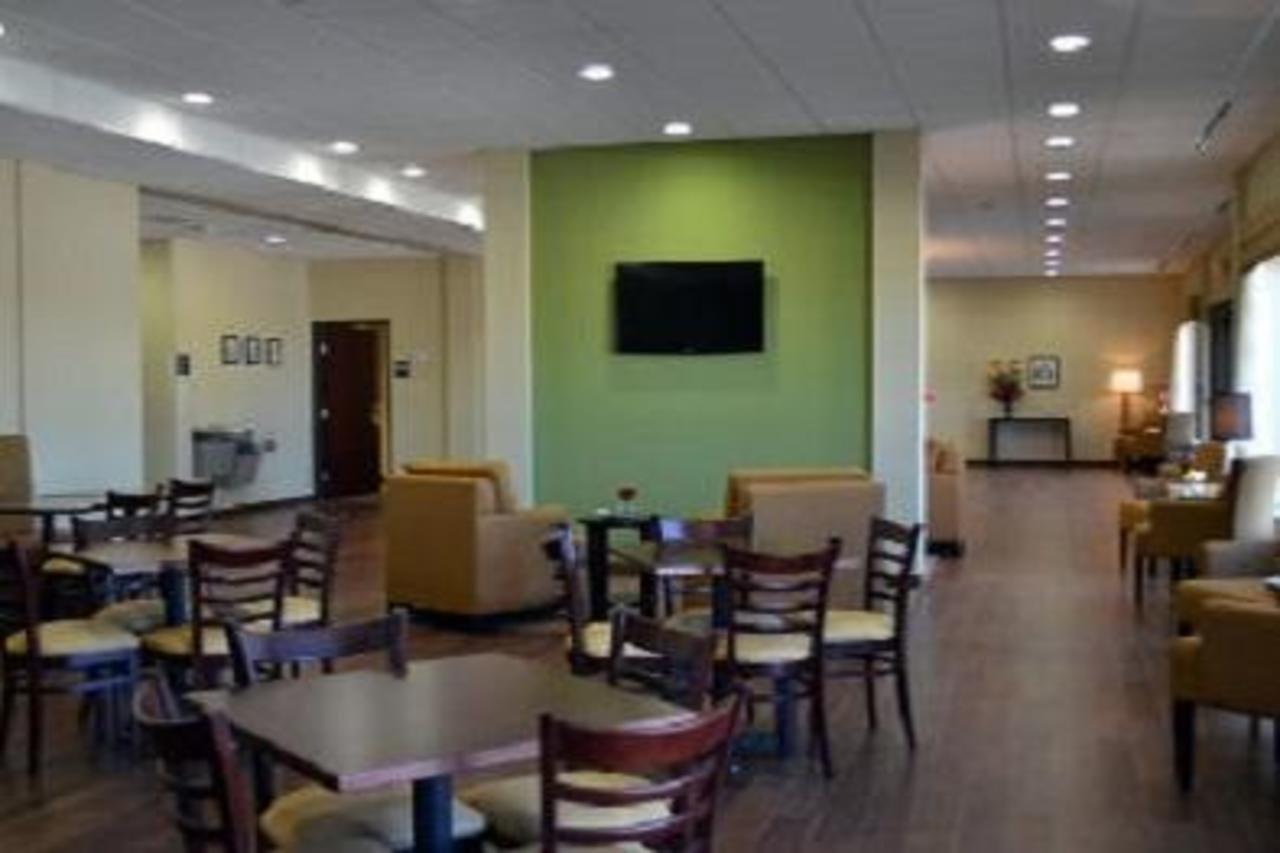 Petrostay Inn & Suites 코툴라 외부 사진