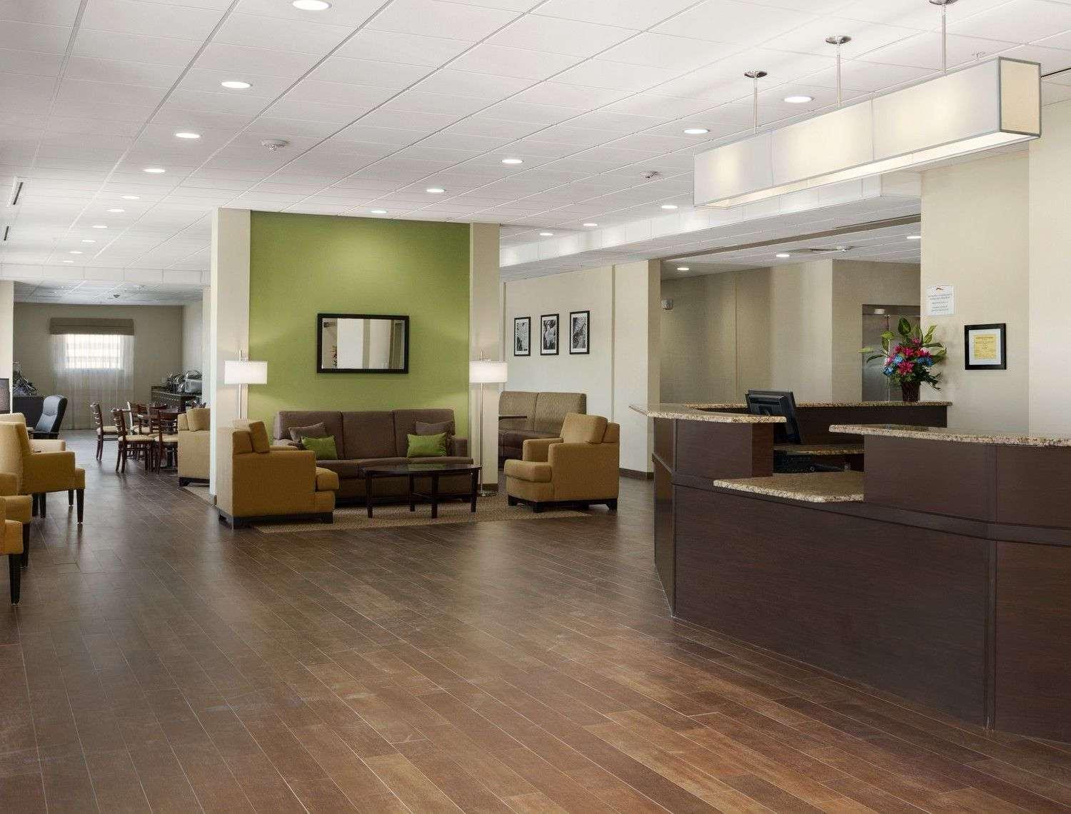 Petrostay Inn & Suites 코툴라 외부 사진