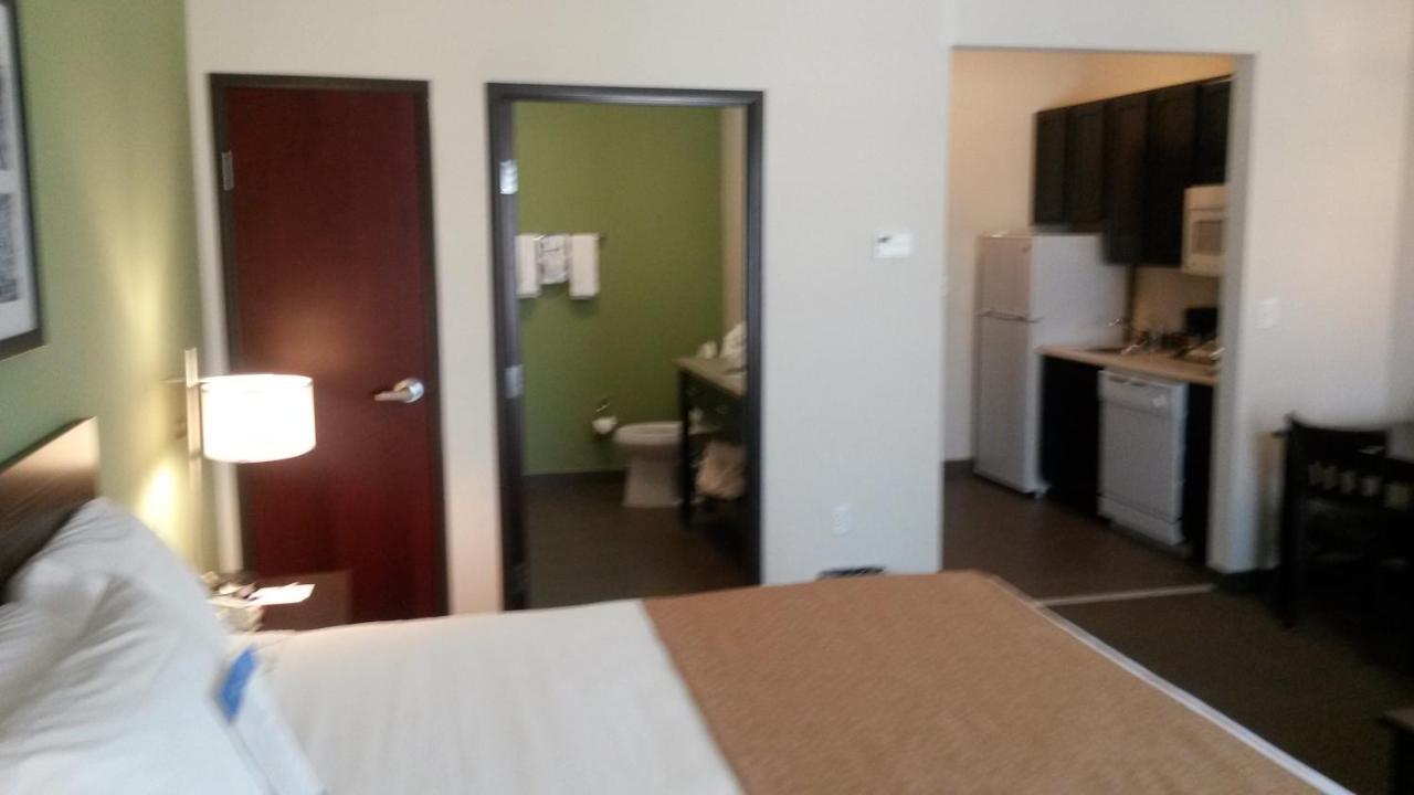 Petrostay Inn & Suites 코툴라 객실 사진